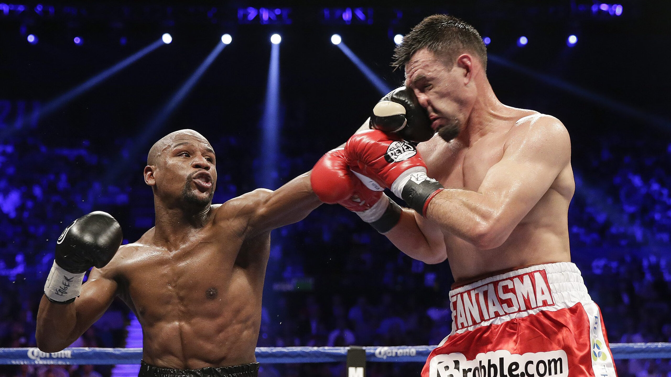 爱游戏体育APP下载-尼尔·巴特尔在橄榄球比赛中以防守为主导，帮助袋鼠队稳定胜局